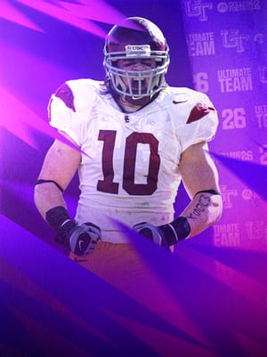 Brian Cushing Kickoff Rush 89 OVR - College Football 26