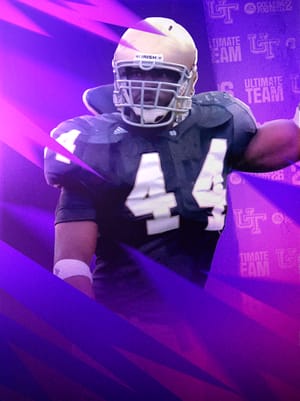 Justin Tuck St. Patty Rush 98 OVR - College Football 26